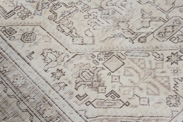35601 Vintage Persian