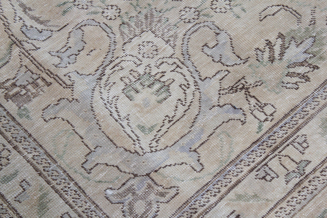 35599 Vintage Persian